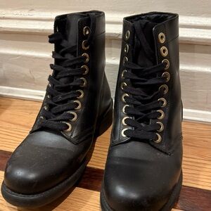 Black Lace-Up Women's Boots